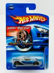 Hot Wheels 2006 Faster Than Ever #144 BUGATTI VEYRON Silver Blue NEW !!!