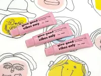 在飛比找Yahoo!奇摩拍賣優惠-韓國UNPA Cha Cha 粉色竹炭薄荷牙膏 30g
