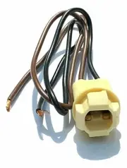 #194 Bulb Side Marker Bulb Socket For 82-05 Ford #229