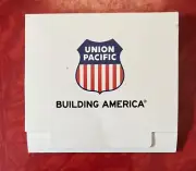 Union Pacific Railroad UPRR Building America PACKET of GOLF TEES & BALL MARKER