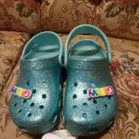 在飛比找蝦皮購物優惠-Crocs Classic Glitter Clog k 經