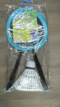 在飛比找Yahoo!奇摩拍賣優惠-【寶貝屋】布藝大板 羽球拍 羽毛球 新型羽毛球 玩具 羽毛球