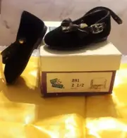 Step & Stride Toddler Girl 2.5D Black W/Blk&Gold Bow* Crushed Velvet Dress Shoes