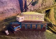 Z Scale Model Warehouse Kit for Model Railroad/Diorama's -