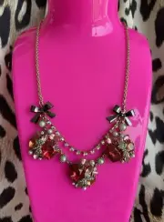 Betsey Johnson Fabulous Fuchsia Pink Lucite Crystal Gem Pearl Cluster Necklace