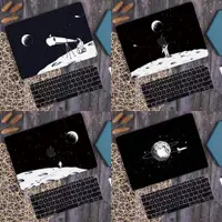 在飛比找蝦皮購物優惠-太空系列 宇航員 火箭 MacBook Air 13.3 保