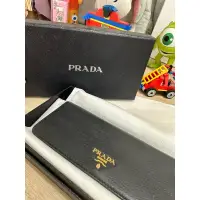 在飛比找蝦皮購物優惠-Prada 二手長夾