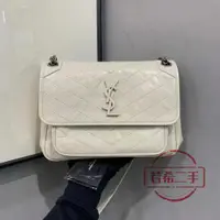 在飛比找蝦皮購物優惠-二手 YSL 聖羅蘭 NIKI 中號 奶昔白 郵差包 流浪包