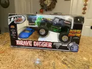 RARE 2000 Tyco Grave Digger R/C Monster Jam Truck BRAND NEW SEE Photos