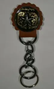 Concho Key Fob w/chain, 1 1/2" silver star w/gold design ( (J9)