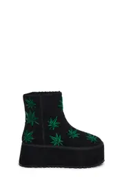 [Current Mood] Stoned Stepping Slipper Boots