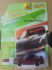 JOHNNY LIGHTNING - 1984 PONTIAC FIREBIRD T/A RED CLASSIC GOLD COLLECTION