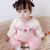在飛比找蝦皮購物優惠-新生嬰兒春秋冬裝衣服套裝中國風0-3個月女寶寶爬服6紅色連身
