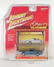 Johnny Lightning 1967 Olds Toronado blue Classic Gold