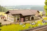 HO Scale Building - 66714 - Farm - Kit
