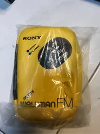 在飛比找Yahoo!奇摩拍賣優惠-［全新收納包］早期SONY 70周年運動Walkman 收納