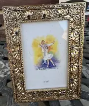 Gold Tone Ornate Floral Picture Frame Standing 4X6 Frame W/ Daisy Detail •HEAVY•
