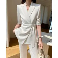 在飛比找蝦皮商城精選優惠-夏季韓版修身西裝套裝女 新款時尚氣質高級感休閒白色西服套裝