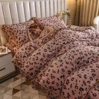 在飛比找Yahoo!奇摩拍賣優惠-豹紋 被套  床包雙面保暖 牛奶絨金貂絨床上四件套 加厚 珊
