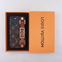 在飛比找蝦皮購物優惠-帶盒 LV Fasion 腕帶手鍊保護套適用於 iphone