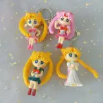 SAILOR MOON 4 件裝 6 厘米動漫美少女戰士鑰匙扣可愛公仔月野兔露娜貓玩偶吊墜鑰匙圈汽車鑰匙扣配件兒童玩具禮