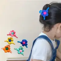 在飛比找ETMall東森購物網優惠-韓版彩色花朵兒童可愛后腦勺抓夾