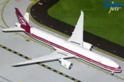 G2QTR1145 GeminiJets 777-300ER 1/200 Model A7-BAC Qatar Airways