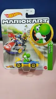 HOT WHEELS MARIOKART YOSH MACH 8 DIECAST 1:64 SCALE NEW MATTEL