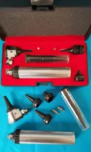 NEW! Incredible ProPhysician Otoscope Nasal Larynx Diagnostic Set + 2 FREE BULB