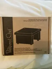 Pampered Chef Apple Peeler Core Slicer Stand. New In Box