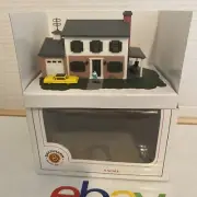 Bachmann 2 Two story house Home No. 45813 Model Train Railroad RR N Scale