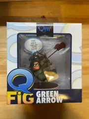 Q Fig Green Arrow DC Vinyl Figure