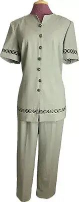 Leslie Fay Women's Pants Jacket Set Green Embroidered Size 12