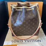 現貨+LV NOÉ 手袋 M42224 路易威登老花水桶包 單肩包 鏈帶包 牛皮 老花 腋下包 抽繩包