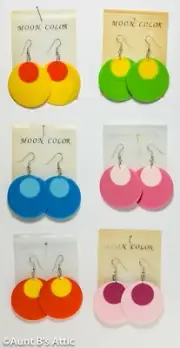 70's-80's Retro Style Earrings Round Plastic 2 Tone Pierced Hook Costume Earring