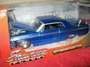 1964 CHEVY IMPALA 1:24 SHOWROOM JADA OPENING HOOD DOORS TRUNK, ORIGINAL WHEELS