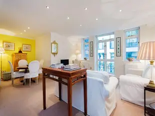 維弗2臥室2浴室城市公寓-近聖保羅S贊善裡巷Veeve 2 Bed 2 Bath City Apartment Near St Paul S Chancery Lane