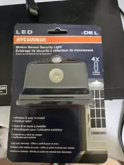 Sylvania WIRELESS MOTION Sensor Security ACTIVATED LED NIGHT LIGHT- NEW