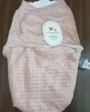 Adirondack Baby Swaddle Warm & Fluffy Baby Blanket Light Pink Color NEW