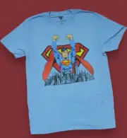 Superman DC Comics Blue Adult T-Shirt Flying Over Metropolis & Logo Medium New