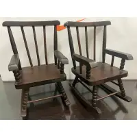 在飛比找蝦皮購物優惠-收藏）復古搖椅造型 木製擺飾 兩個椅子不拆賣