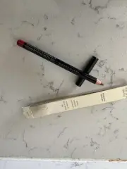 Kevyn Aucoin the flesh tone lip pencil - Cerise