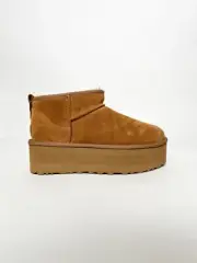 Size 9 Women’s - UGG Classic Ultra Mini Platform Boot Chestnut