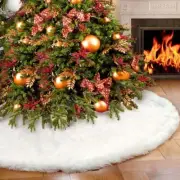 Christmas Tree Skirt, 61 Inch Snowy White Faux Fur Xmas Plush Tree Skirt, Win...