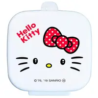 在飛比找蝦皮購物優惠-【星雨日貨】電子發票 日本Kitty 眼藥水收納盒 現貨 兒