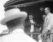 Woodrow Wilson Arrives at 1913 Gettysburg Reunion Photo