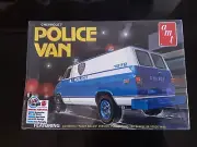 AMT RETRO DELUXE CHEVROLET POLICE VAN MODEL KIT FACTORY SEALED--READ DESCRIPTION