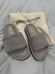 BNWB Louis Vuitton LV Pool Pillow Flat Comfort Mule sz 38
