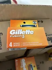 Gillette Fusion5. 5 Blade , 4 Pack Cartridge