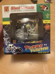 NEW GUOKAI Turbo Twister Stunt Vehicle Micro Scale R/C Flashing Center Band 27